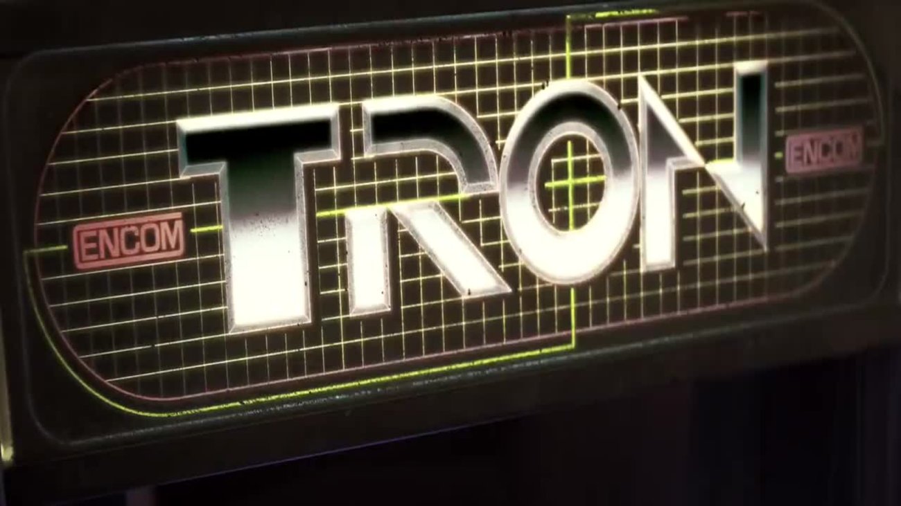 tron-legacy-official-trailer-96055.mp4