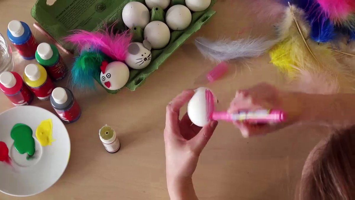 Eier bekleben und lustige Bauernhoftiere zaubern