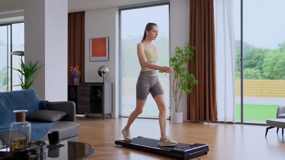 Sperax Walking Pad in Aktion