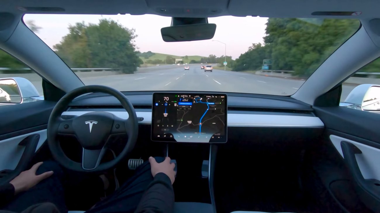 Tesla 3 fährt selbstständig (Herstellervideo)