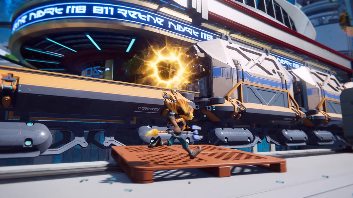Ratchet & Clank - Rift Apart: Weapons & Traversal Trailer