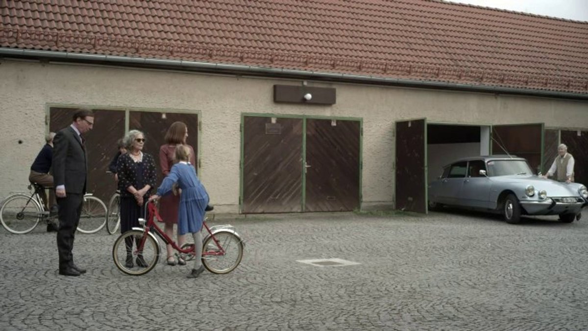 hannas-schlafende-hunde-trailer-clip-124937.mp4