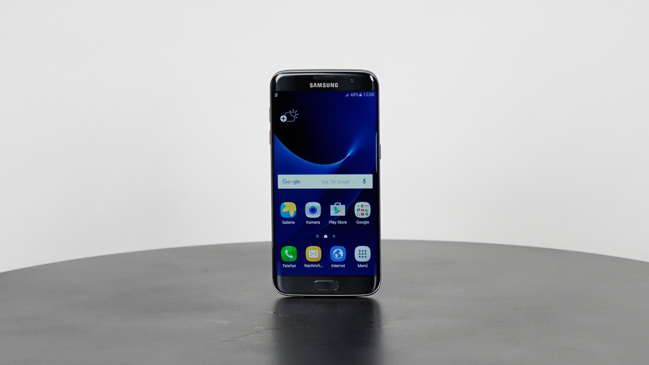 Samsung Galaxy S7 edge im Unboxing