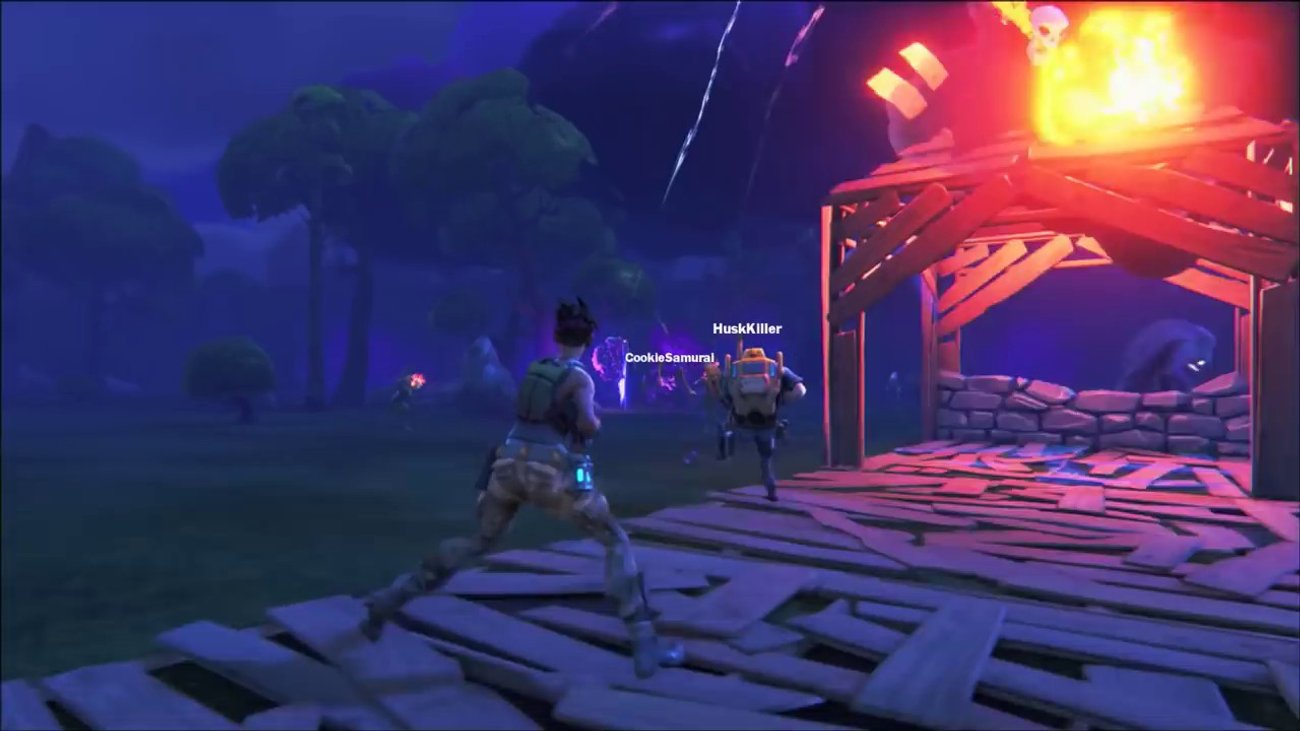 Defending the Fort - Fortnite Gameplay