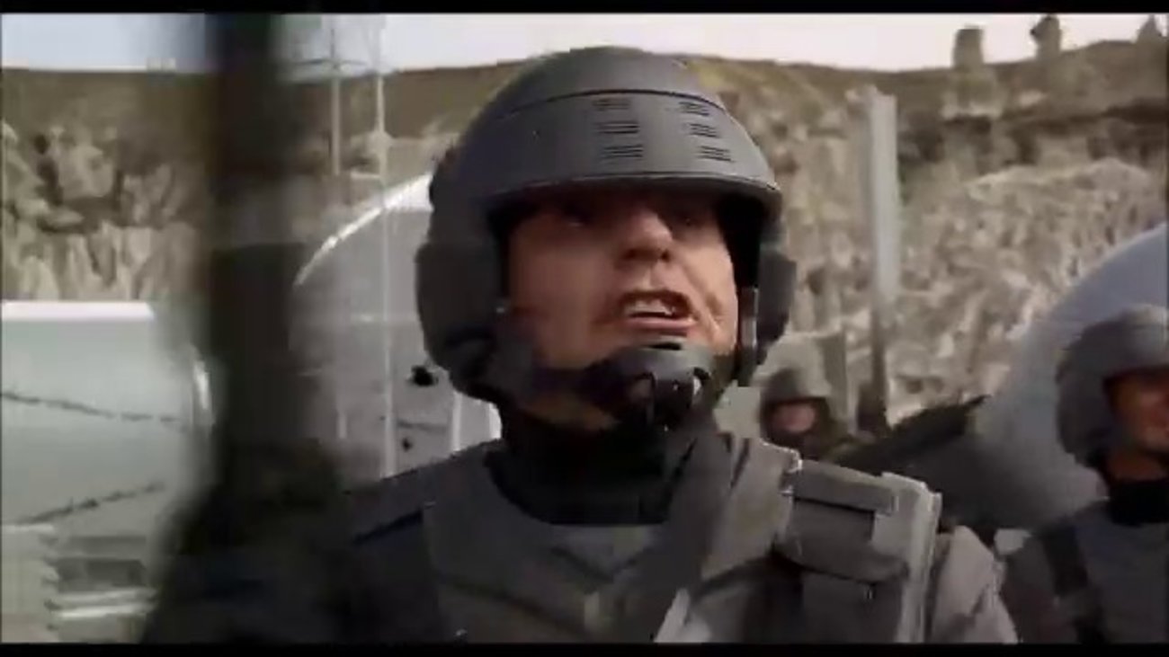 Starship Troopers - Trailer