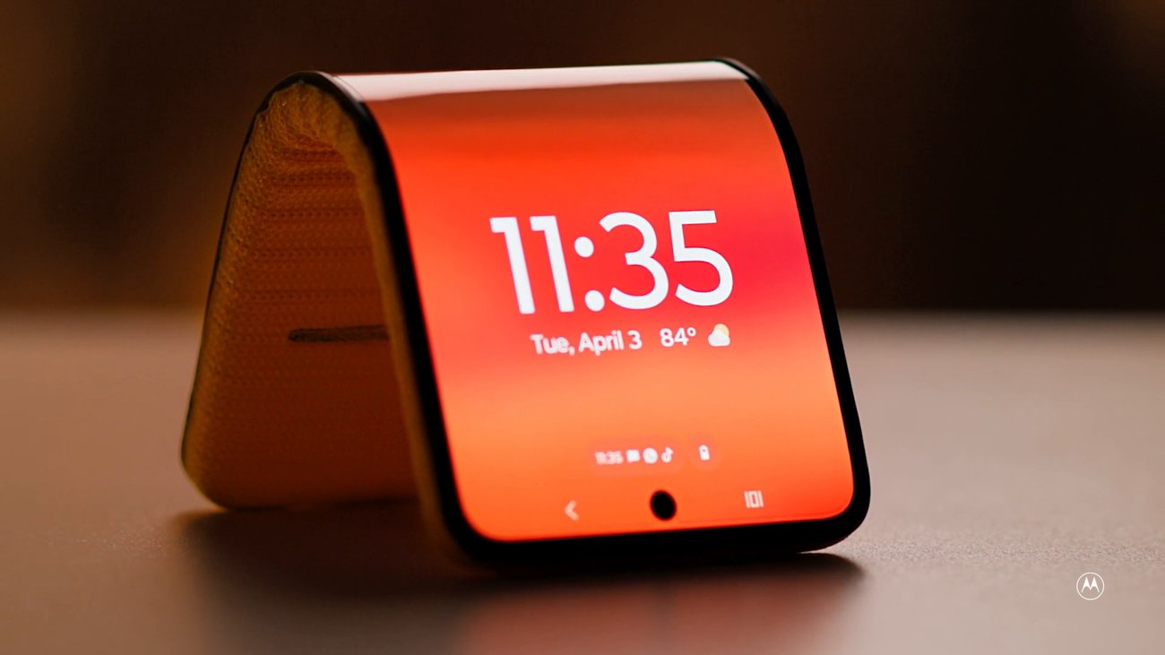Motorola zeigt faltbares Smartwatch-Handy