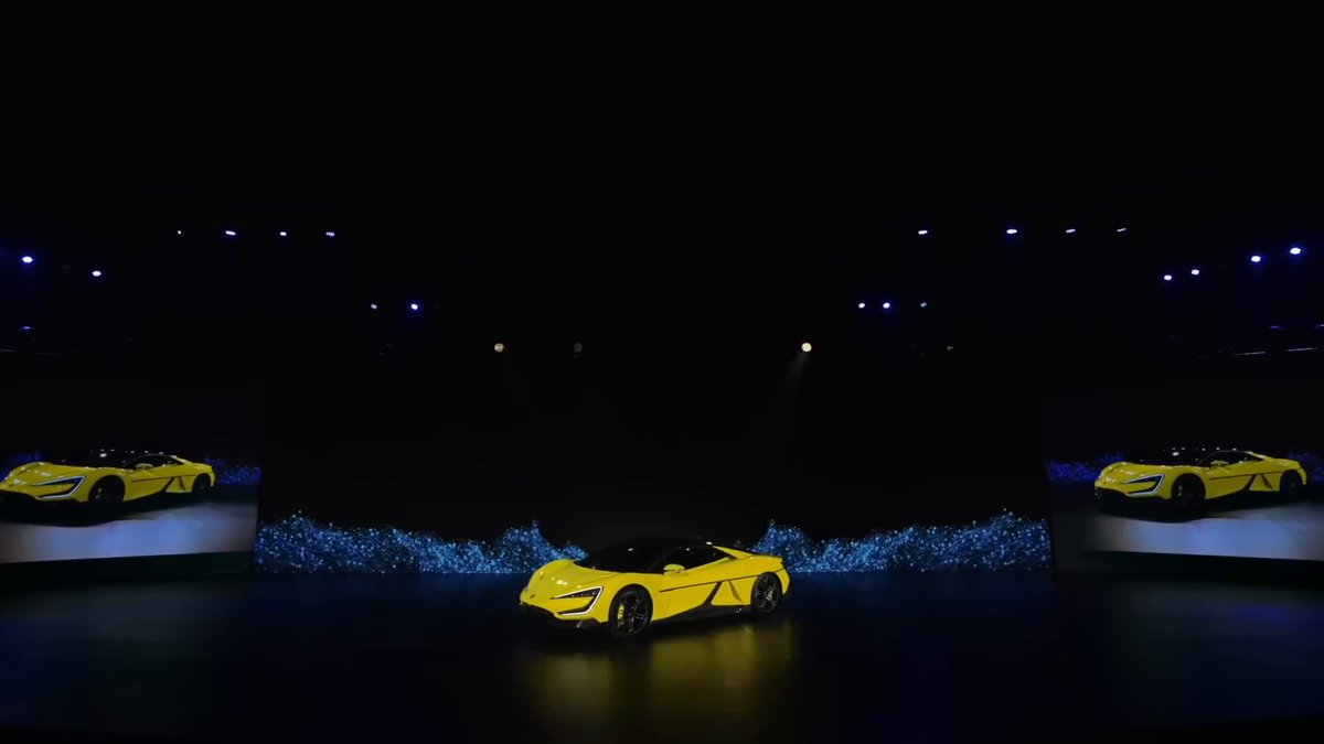 BYD zeigt Hypercar U9 in Aktion BYD zeigt Hypercar U9 in Aktion