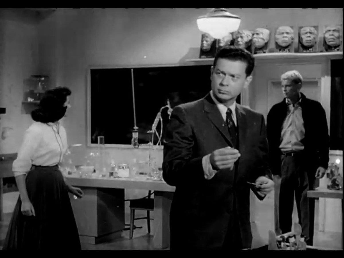 000214138.mp4 000214138.mp4