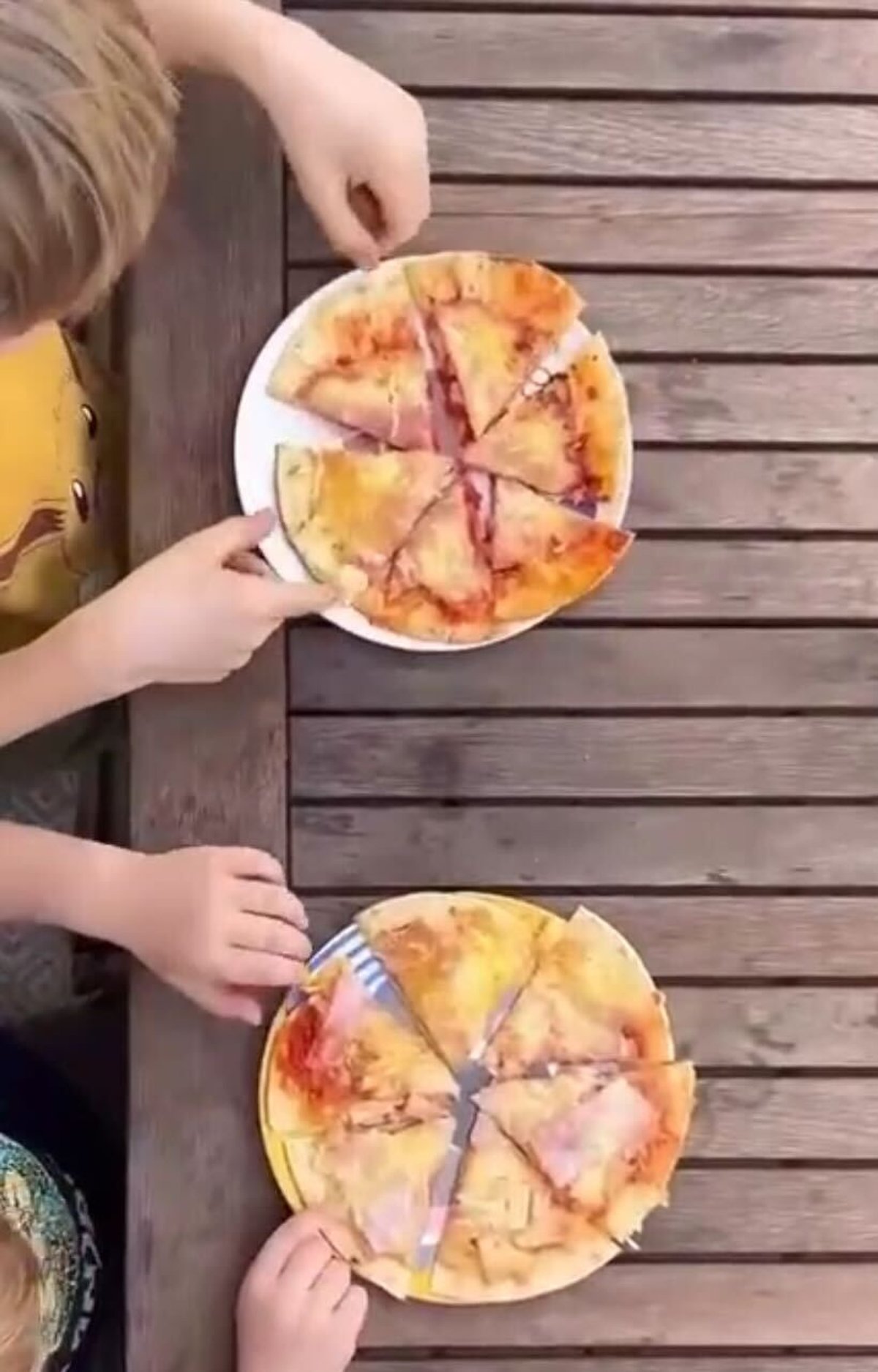 Schnelles Essen für Kinder: Das 5 Minuten Pizza Rezept