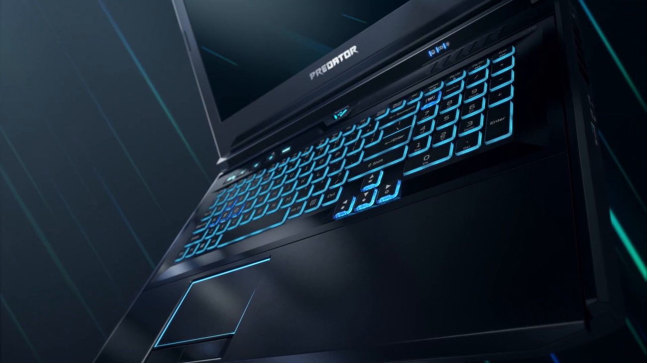 Acer Predator Helios 700: Die ausfahrbare Schiebetastatur des Gaming-Laptops in Aktion