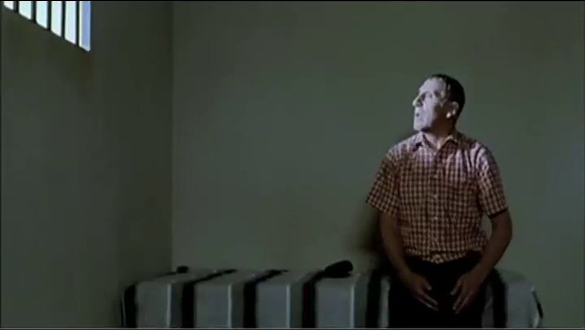 000253917.mp4 000253917.mp4