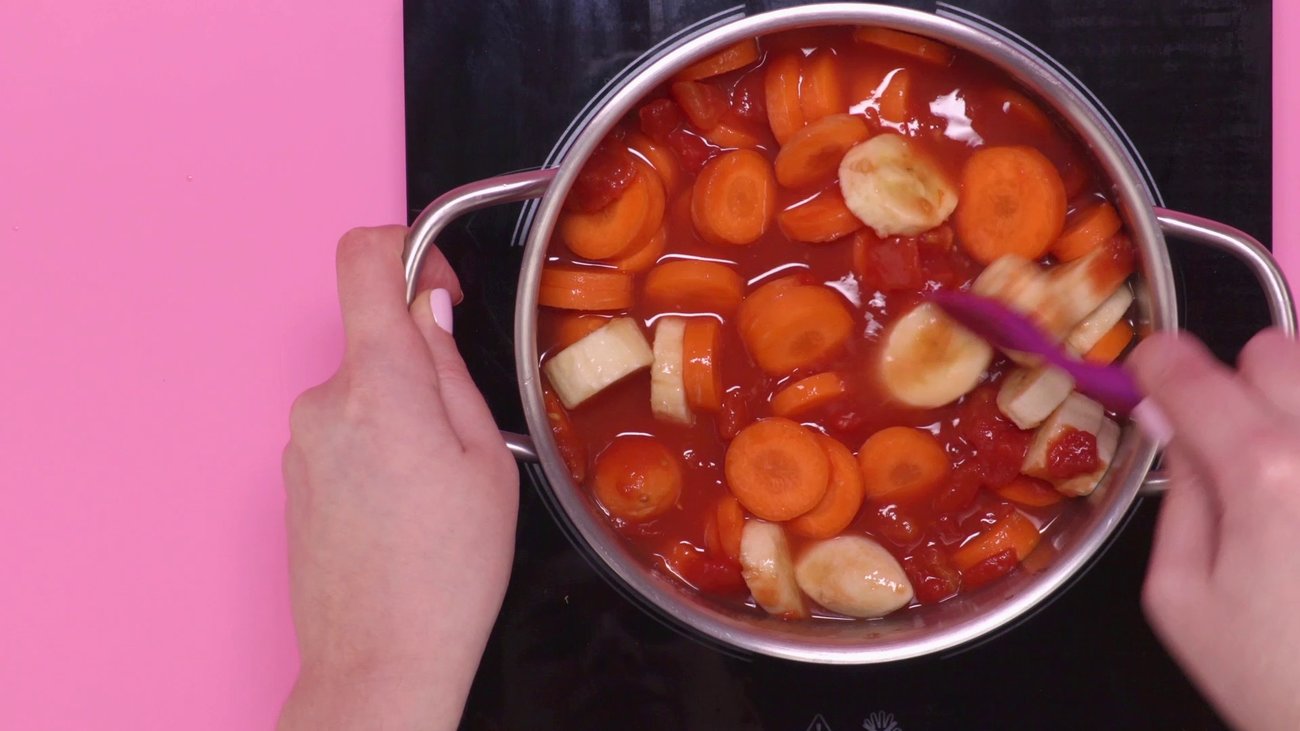 Baby-Rezept: Karotten-Tomaten-Suppe - Video (nicht Ooyala)