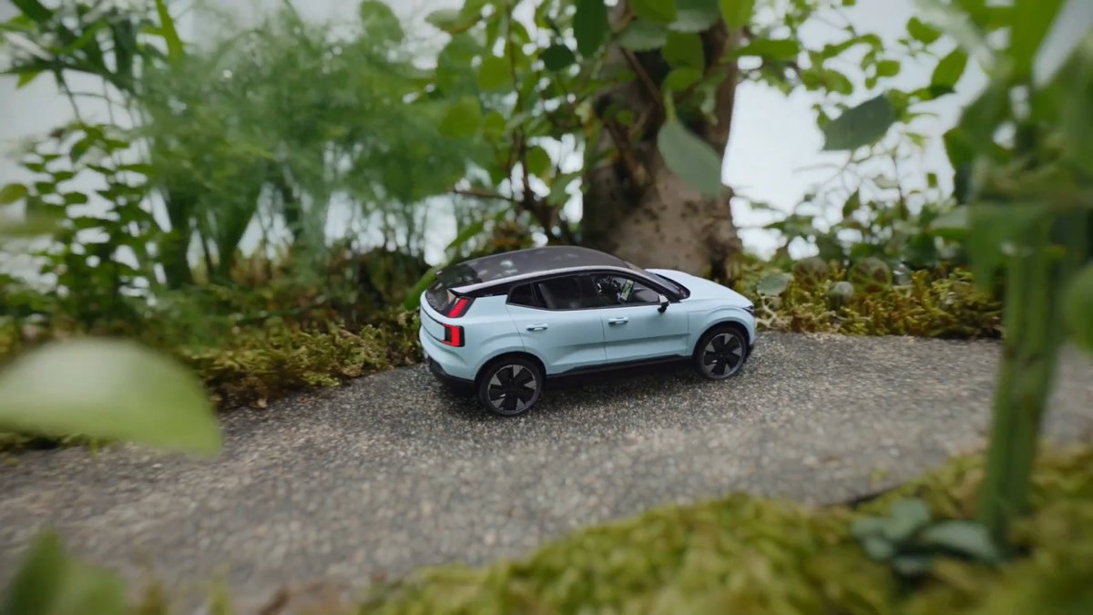 Kleines E-Auto, ganz groß? Volvo zeigt den EX30 Kleines E-Auto, ganz groß? Volvo zeigt den EX30